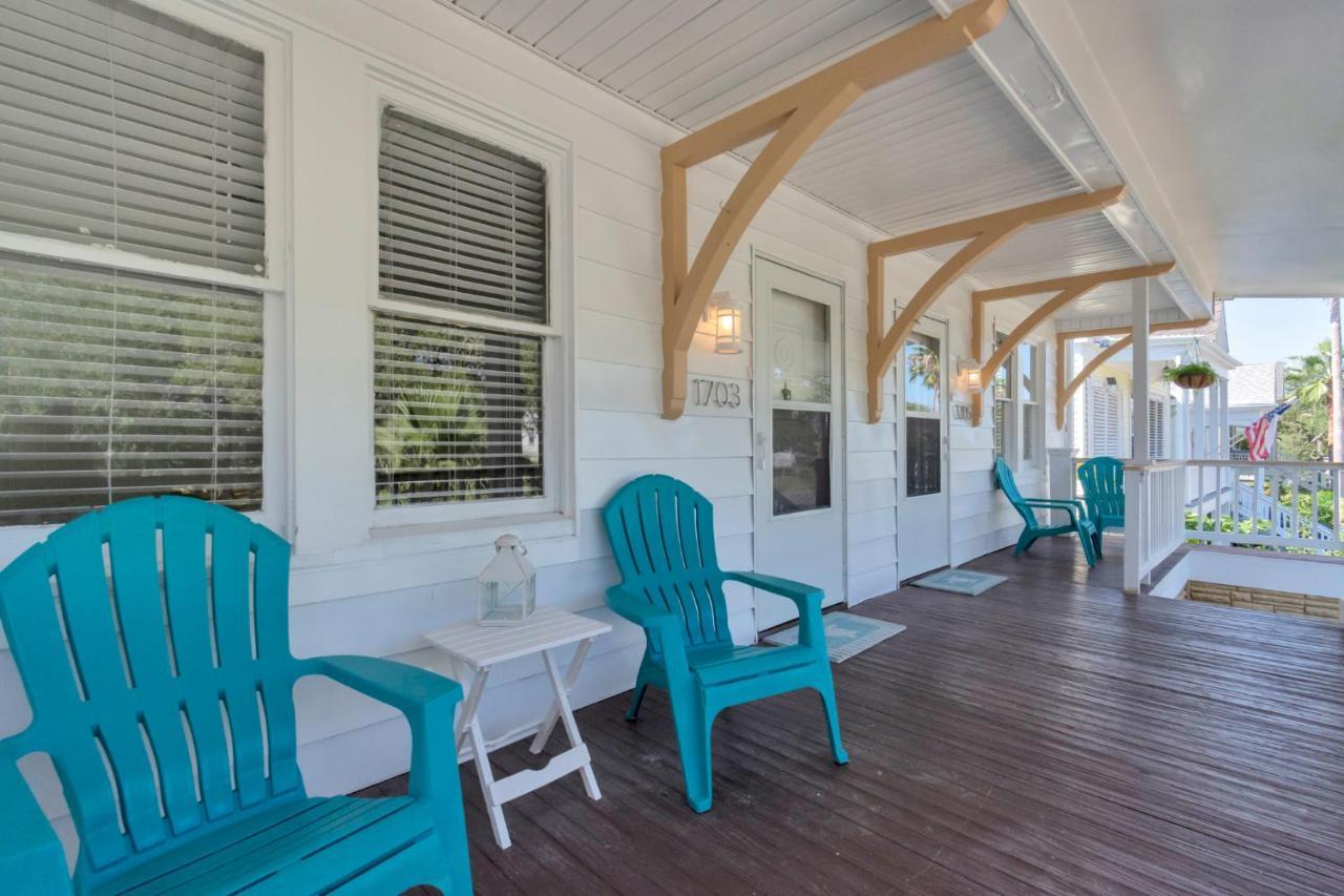 2 Kitchens,2 Living Rooms,4 Bedrooms-Close To All! Galveston Exterior photo